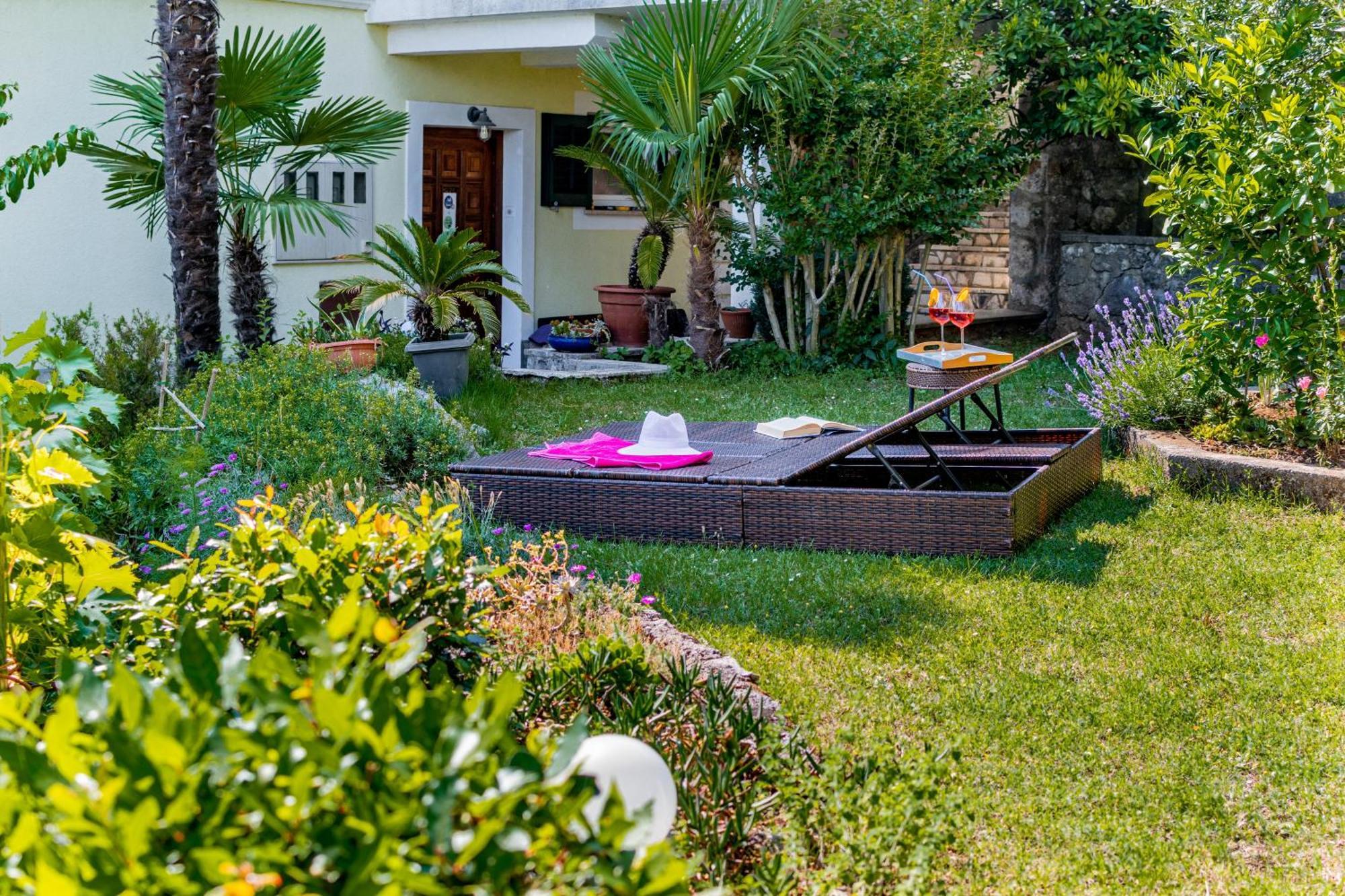 Apartments By The Sea Lovran, Opatija - 7837 Buitenkant foto